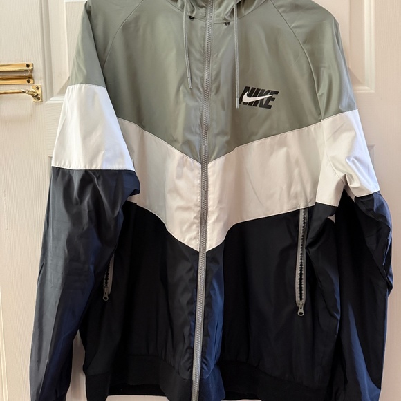 Nike Men’s Zip-up Hoodie Sports Jacket - Picture 1 of 7